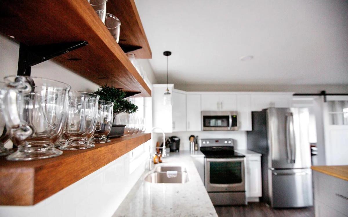 Stunning Home With Amazing Views Near The City Victoria Extérieur photo